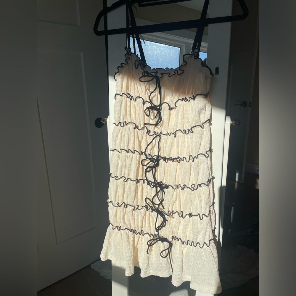 NWT Black Bow Ruffle Dress